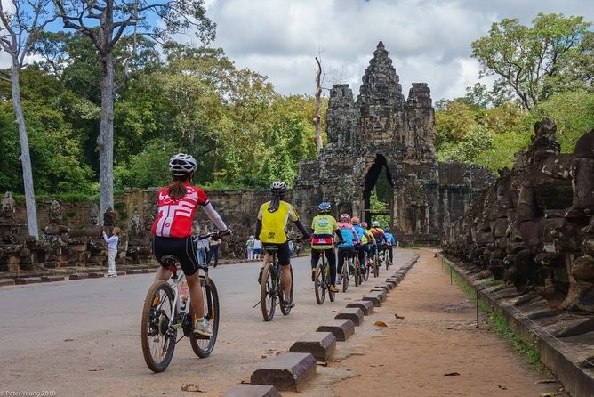 Cambodia Cycling Tour: Siem Reap 5 days 4 nights