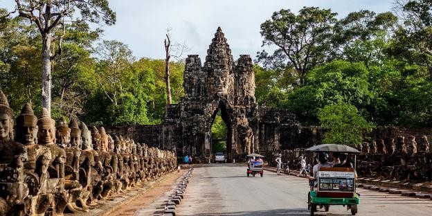 Cambodia Classic Tour: Phnom Penh to Siem Reap 6 days 5 nights