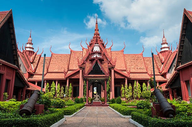Cambodia Classic Tour: Phnom Penh to Siem Reap 5 days 4 nights